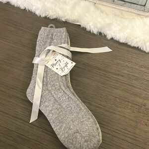 New women’s soft socks